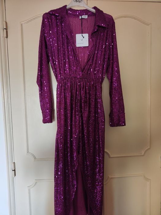 Vendo vestidos de cerimónia