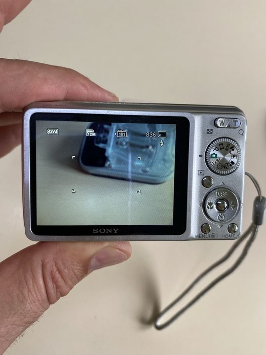 Фотоаппарат Sony Cyber-shot DSC-W220