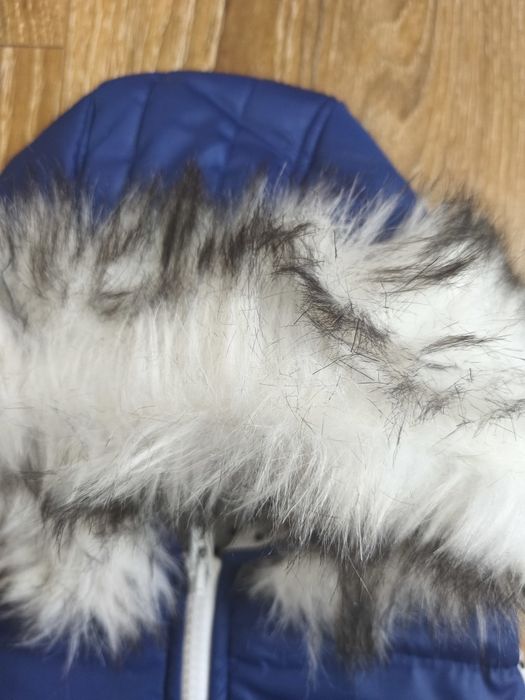 Bezrękawnik z futerkiem granatowy nowy