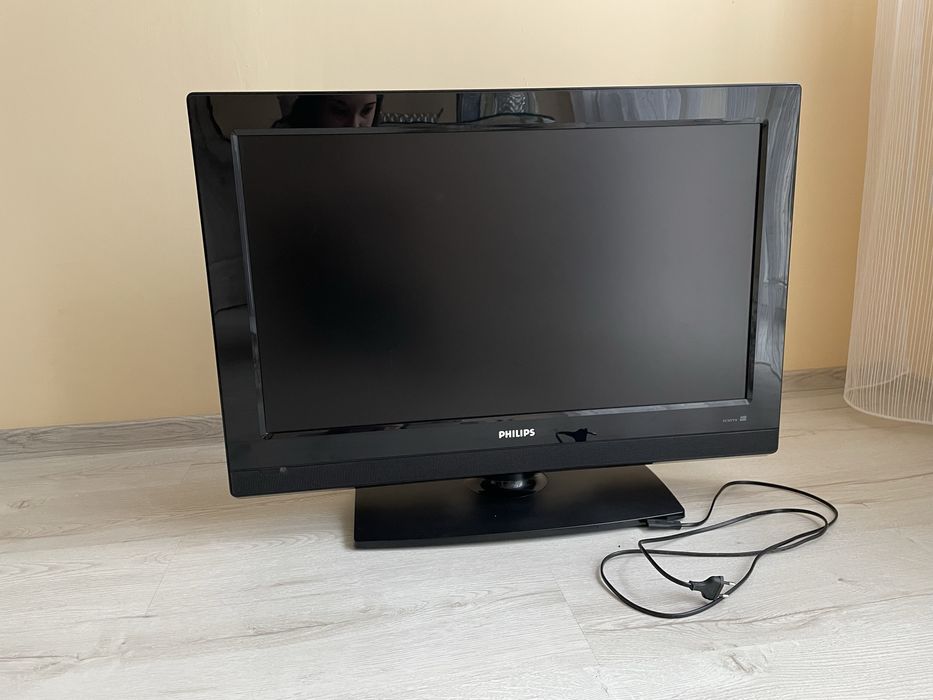 Telewizor Philips 32 cale z dekoderem - stan bardzo dobry