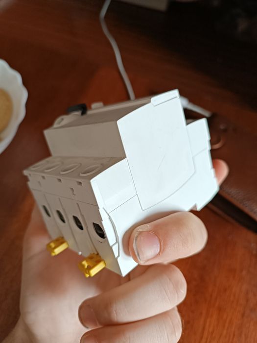 Дифферинциальное релле 25А(30миллиампер)