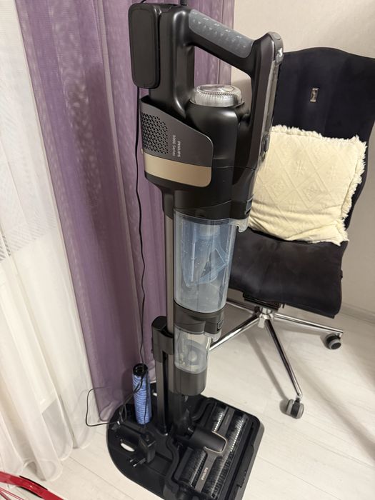 Продам пылесос Philips AquaTrio серии 9000