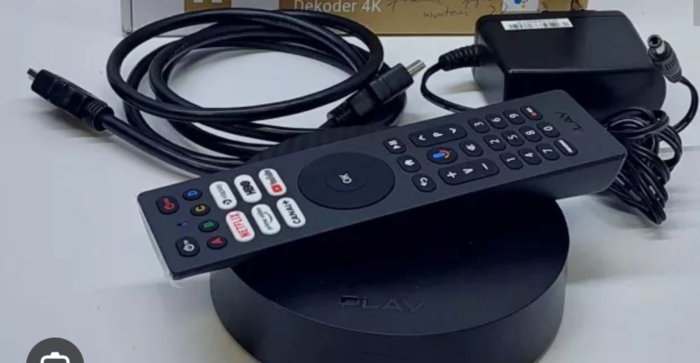 Dekoder Play  Box TV okrągły Netflix Disney + HBO YouTube Smart TV