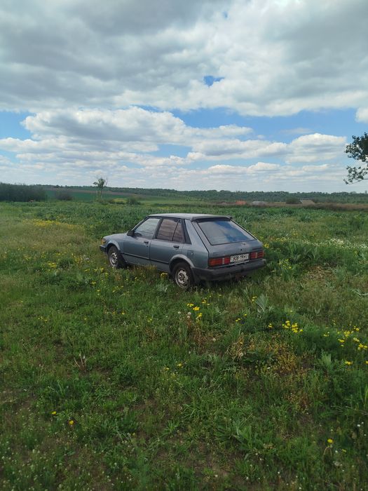 Продам авто мазда 323