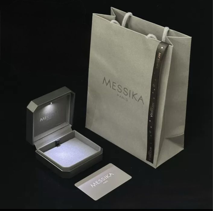 Коробка пакування з підсвіткою messika подарункова повний комлект