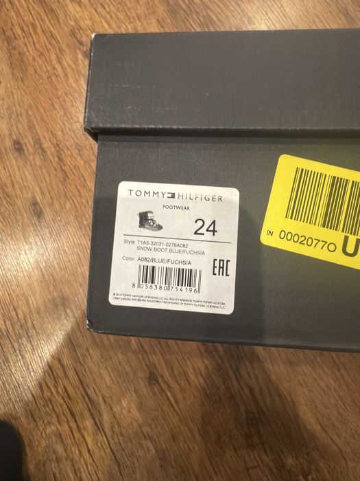 Buty tommy hilfiger 24 sniegowce