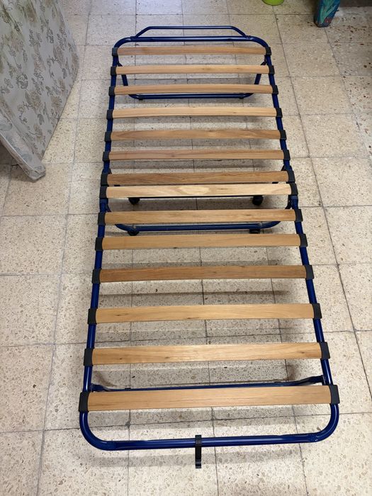Cama dobrável IKEA
