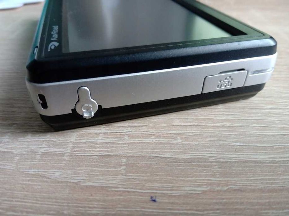 Навигатор Nav Road mod. NR430BT с Картой памяти SD. 5 в-2 а.