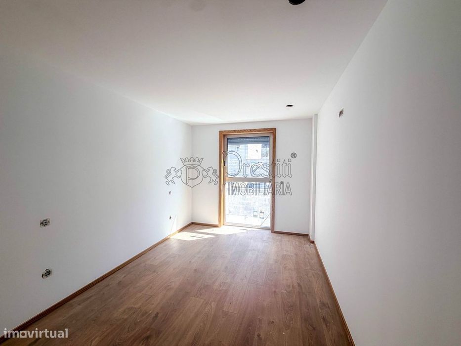 Apartamento T2 para Arrendar em Guimarães