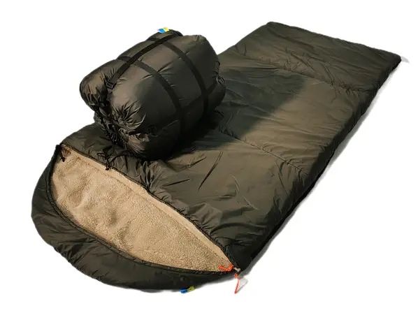 Тактический спальный мешок внутри экомех.