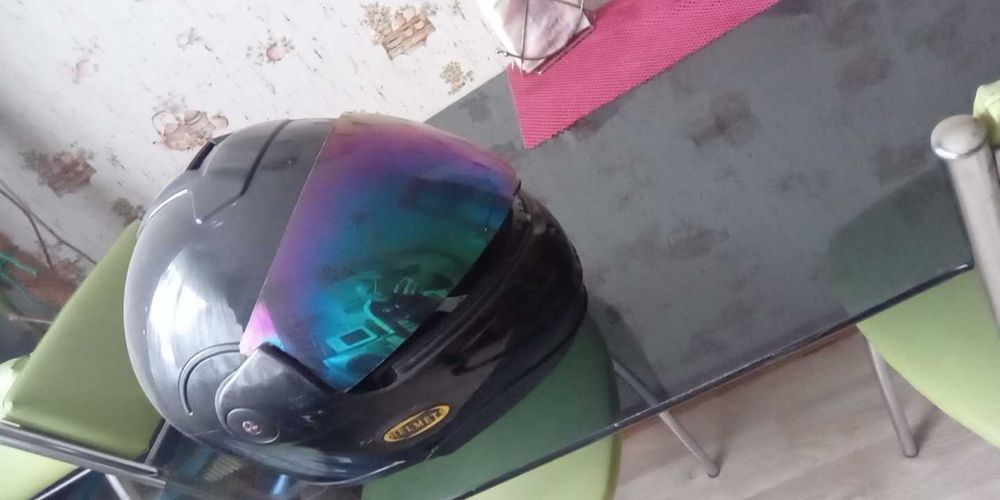 Продам мотошлем трансформер и мотоэкипировку