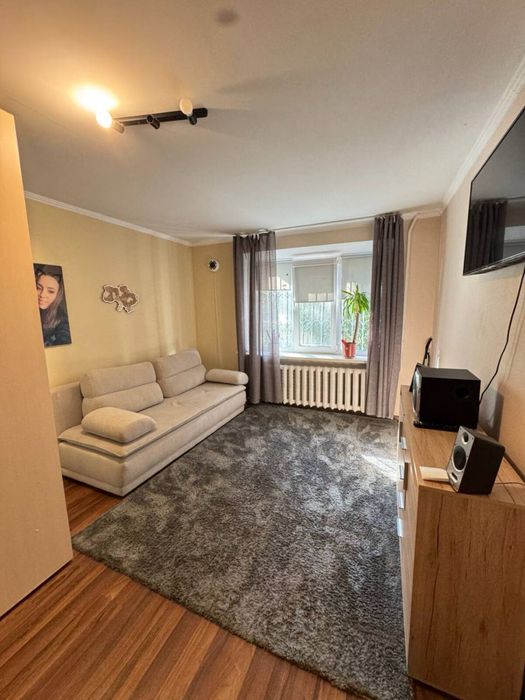 Продаж 1-кімнатної квартири гостиничного типу в затишному районі