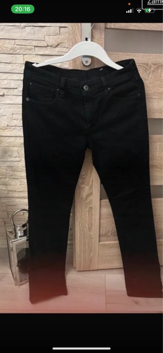 Spodnie czarne dzinsy Levis 50zl