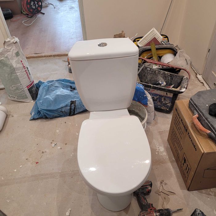 Kompatk wc w stanie idealnym