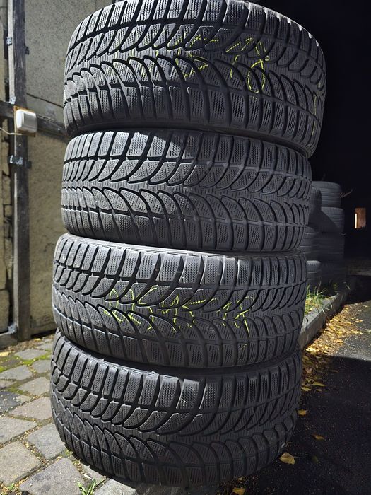 225/45R18 Bridgestone Blizzak lm-32