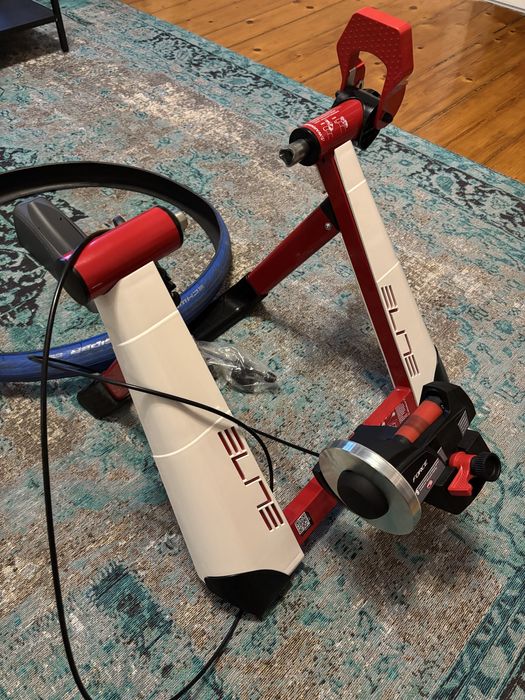 Trenażer Elite Novo Force Magnet + podstawka + opona