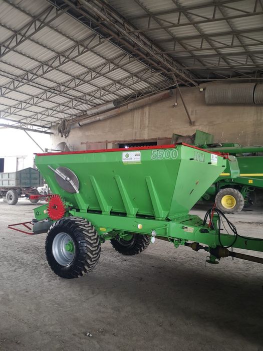Rozsiewacz RCW 5500