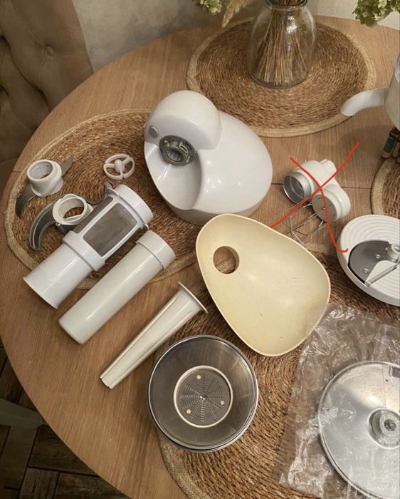 Запчасти на комбайн Philips Hr7768