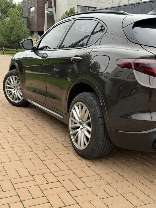 Alfa Romeo Stelvio 2019 VIN ZASPAKBN9K7C51892 фото оголошення 2 з 8