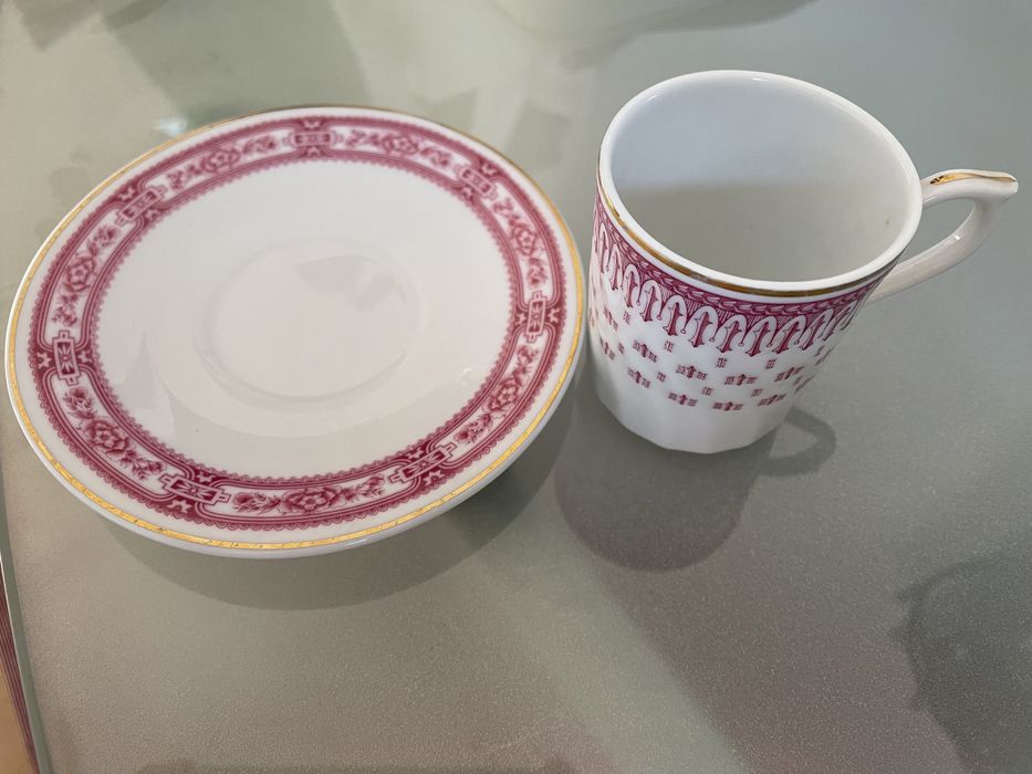 Chávena + Pires NG Portugal - Motivos Rosa /Branco
