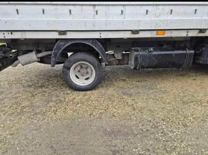 Kia        k2500