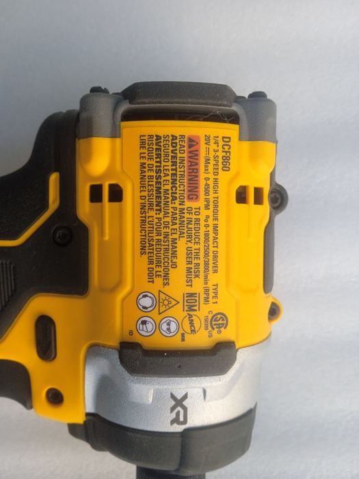 Імпакт DeWalt DCF860
