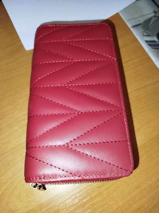 Продам новый кошелек.