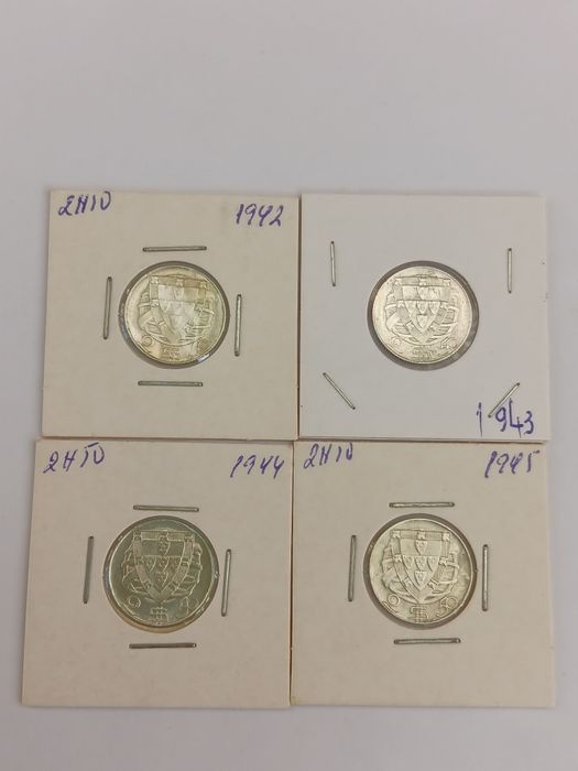 Colecção completa de moedas de 2,50 escudos, prata, caravelas