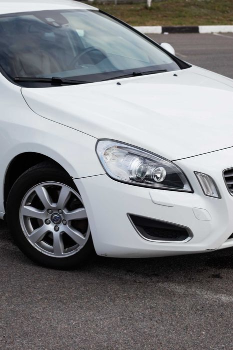 Volvo S60 2013 VIN YV1FS45HBD2196686 фото оголошення 8 з 20