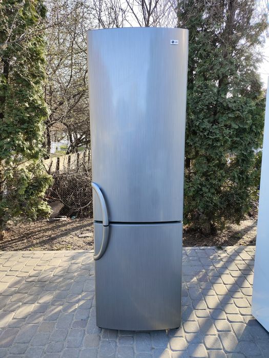 Холодильник LG 2 м висота Но Фрост