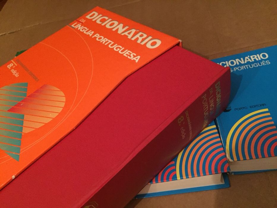 Conjunto dicionários