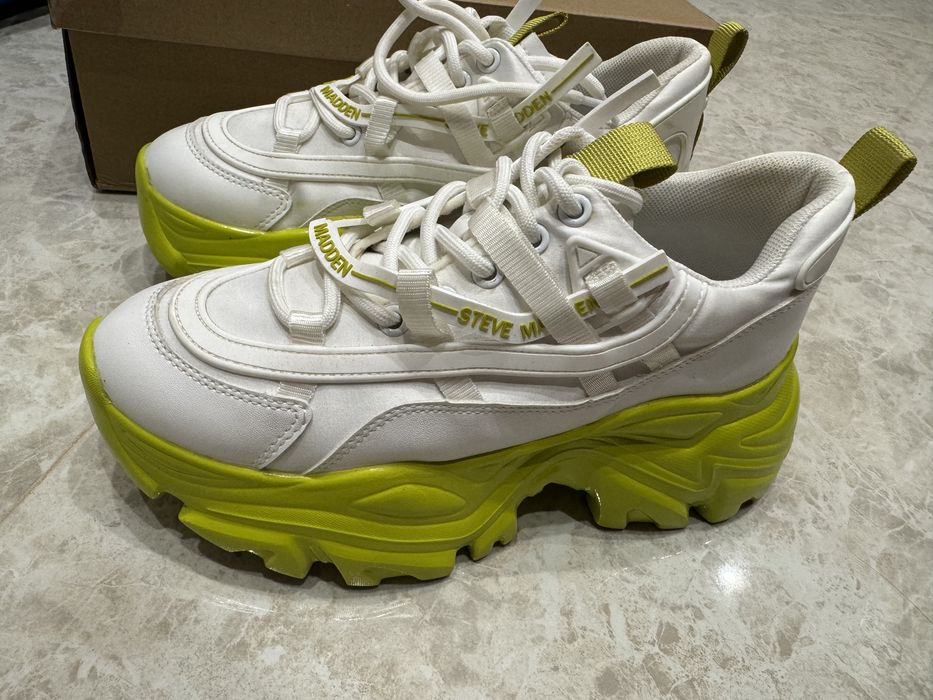 Кросівки Steve Madden в стилі Balenciaga