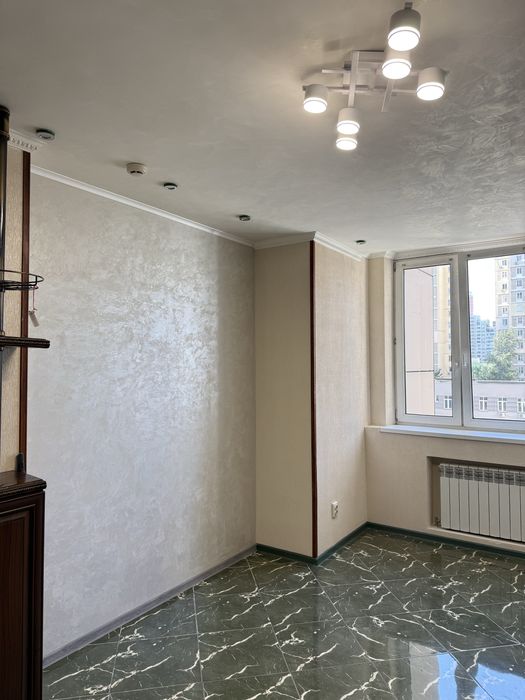 Продаж 2к квартири вул.Срібнокільська 1, ЖК Корона, 4 низький поверх. Позняки, Осокорки, Дарницький район