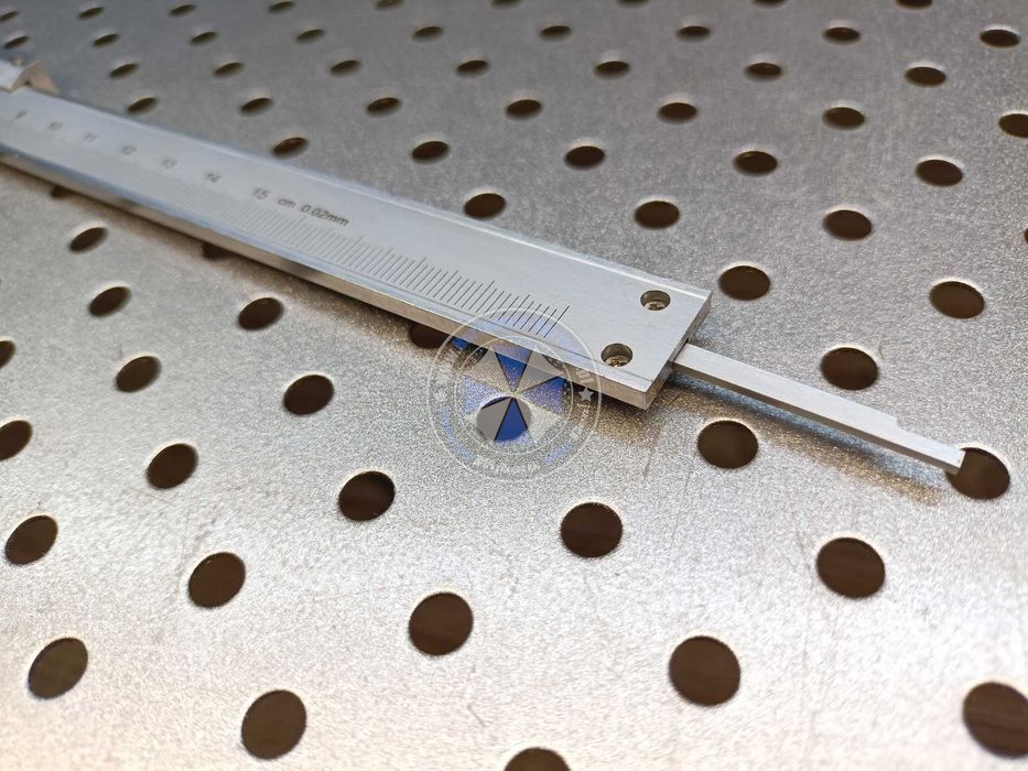 Suwmiarka inox 0-150mm + Etui  suwmiarka 150mm