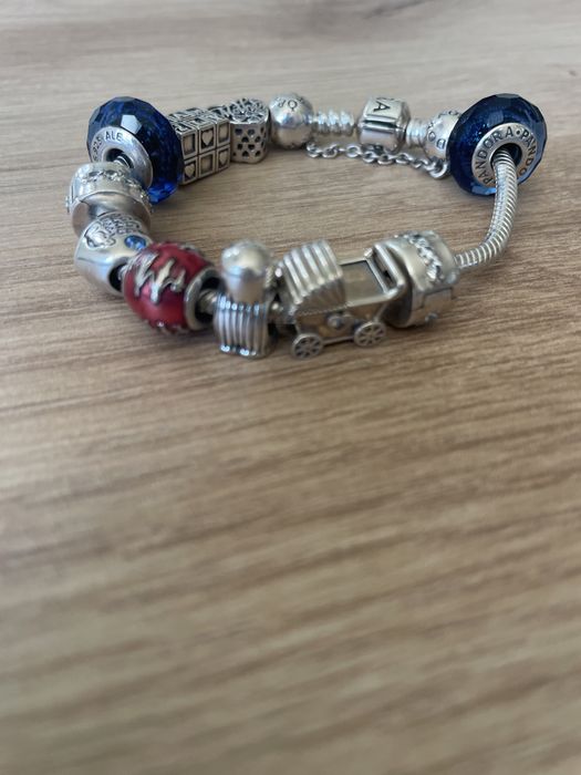 Bransoletka Pandora z 10 charms