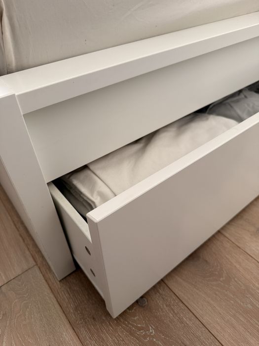 Łóżko MALM IKEA 140x200 cm z 4 szufladami