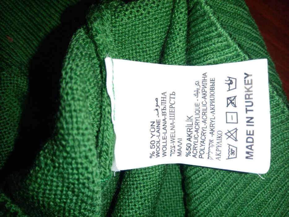 Продаются свитера