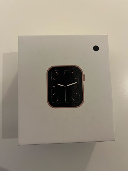 Smartwatch Fitness Tracker