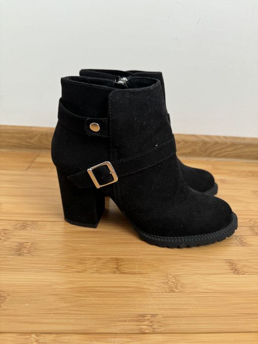 Ботильйони bershka