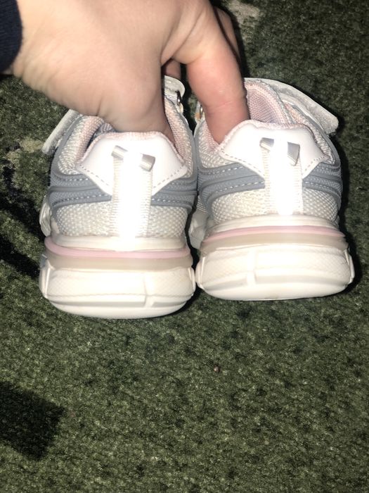 Кросівки для дівчинки 21 розмір