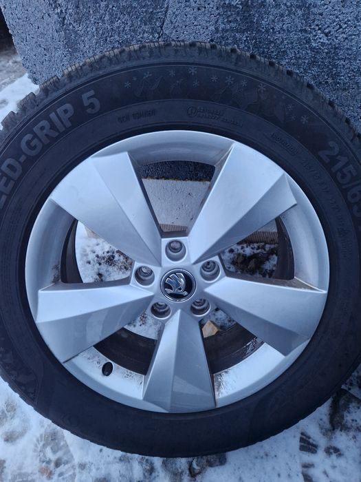 Koła zimowe Skoda Kodiaq 215/65/17 opony 2024r