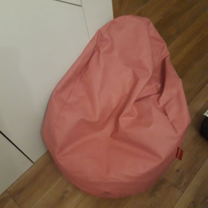 Agata Meble duża pufa z ekologicznej skóry