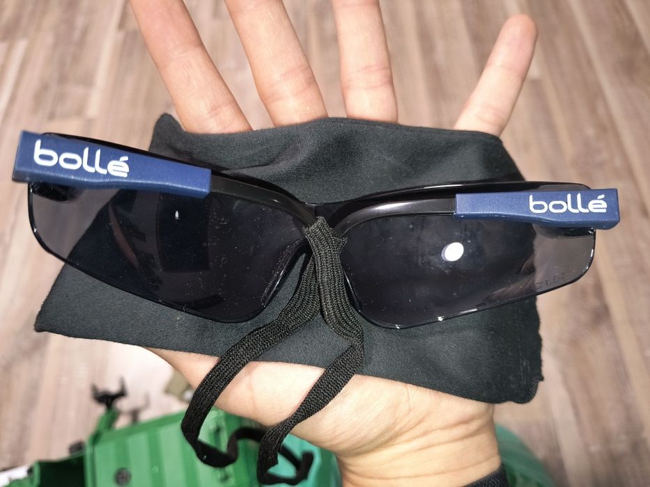 4 Pares de Óculos de Sol