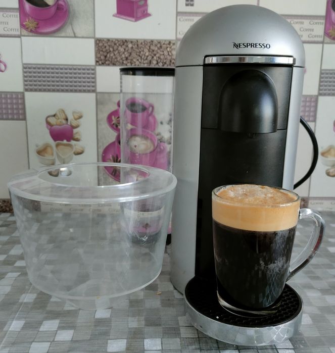 Капсульная кофеварка Nespresso Vertuo