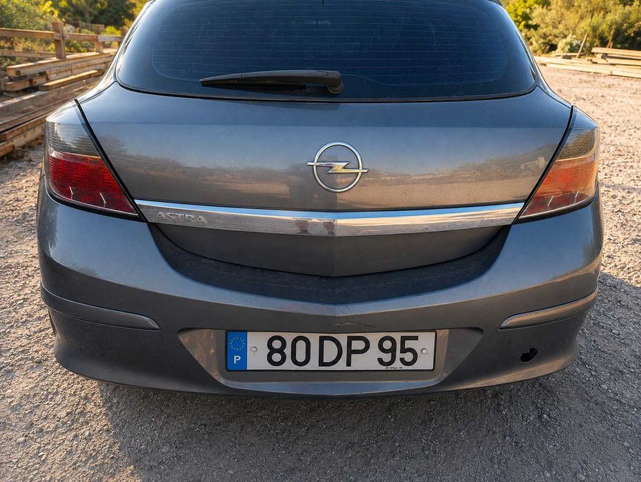 Opel Astra GTC 1.7