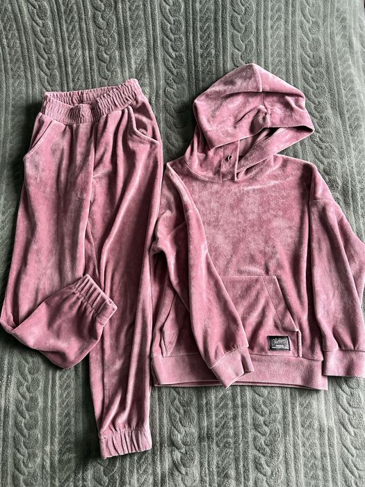 Дитячий велюровий спортивний костюм