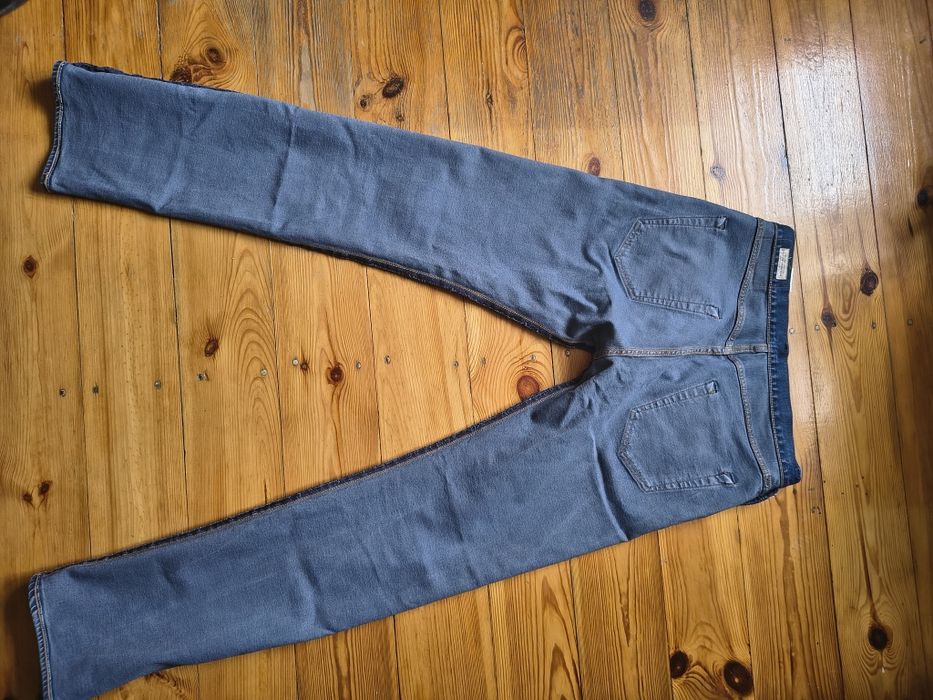 Levi’s 501 • W31 L34 • mid blue • bdb stan