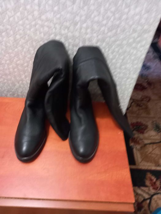 Продам сапожки( європейки) ,ботфорди розмір 41