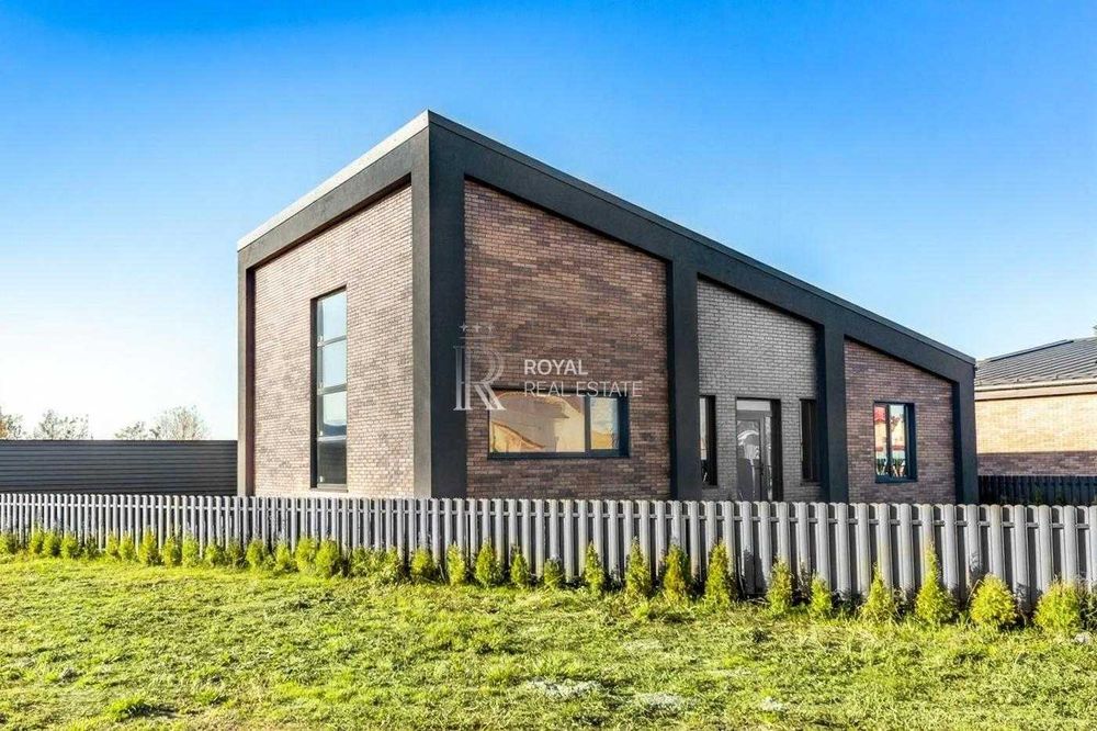 Продаж Будинок КМ COUNTRY VILLA Мала Олександрівка 130 м² 4 кімнати 5,01 сотки Закрита територія Високі стелі Паркінг