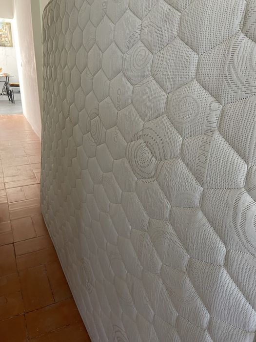 Quarto de casal completo ou separado colchao em bom estado